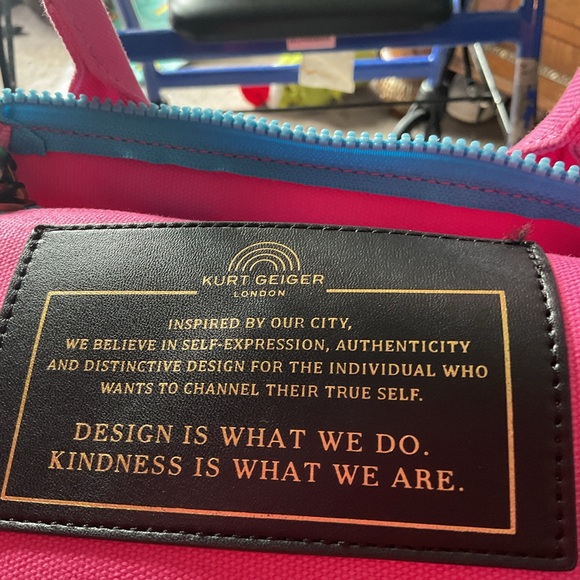 NWT Kurt Geiger Southbank Teal & Pink Patterned Canvas Tote with Orange Handles - Picture 9 of 11